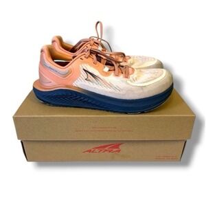 Altra Paradigm 7 Women's Size 7.5 Medium B Coral Navy Sneakers AL0A82CG447 w/box